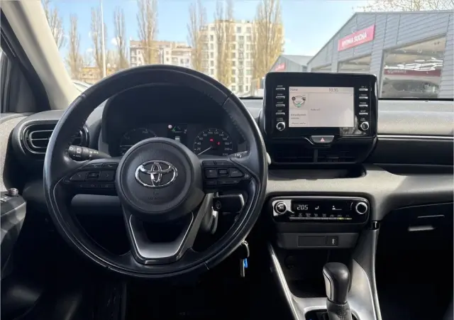 TOYOTA Yaris Hybrid 1.5 Comfort