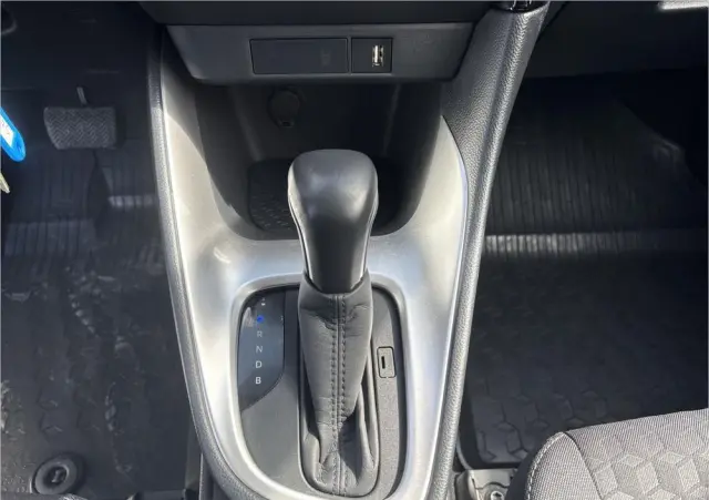 TOYOTA Yaris Hybrid 1.5 Comfort