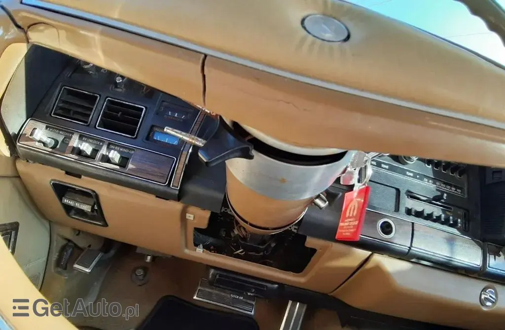 CHRYSLER Town & Country 