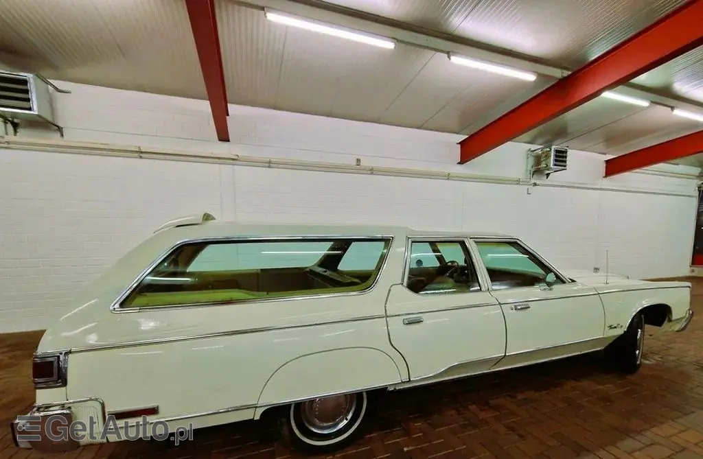 CHRYSLER Town & Country 