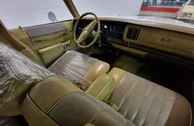 CHRYSLER Town & Country 