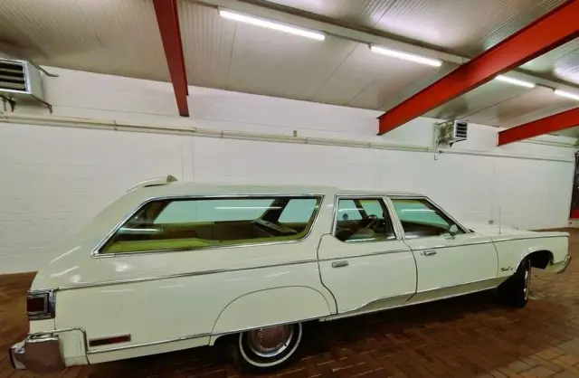 CHRYSLER Town & Country 