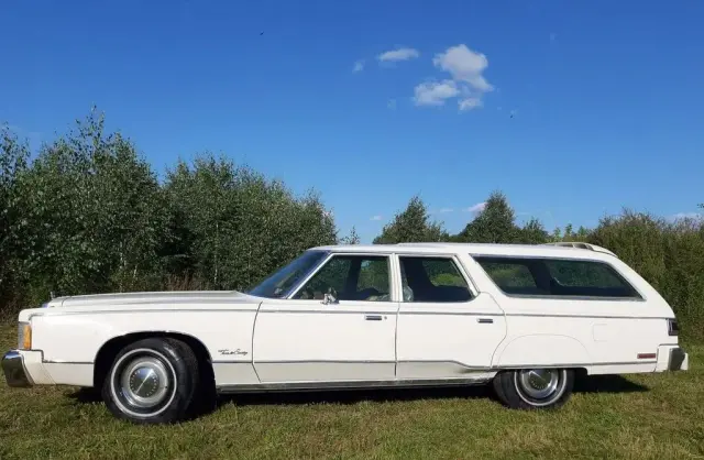 CHRYSLER Town & Country 