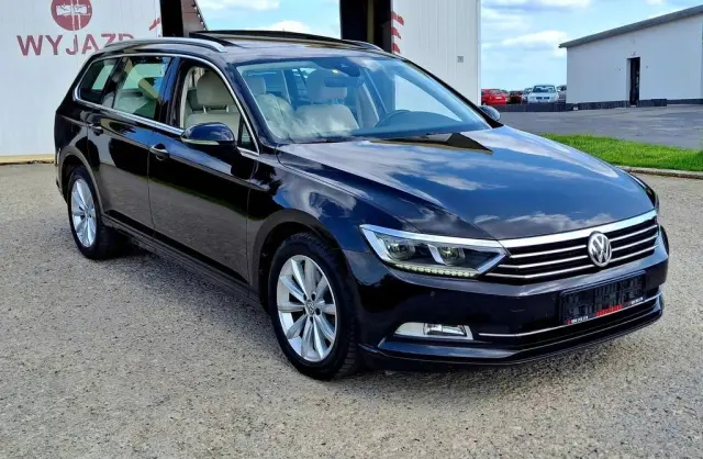 VOLKSWAGEN Passat 