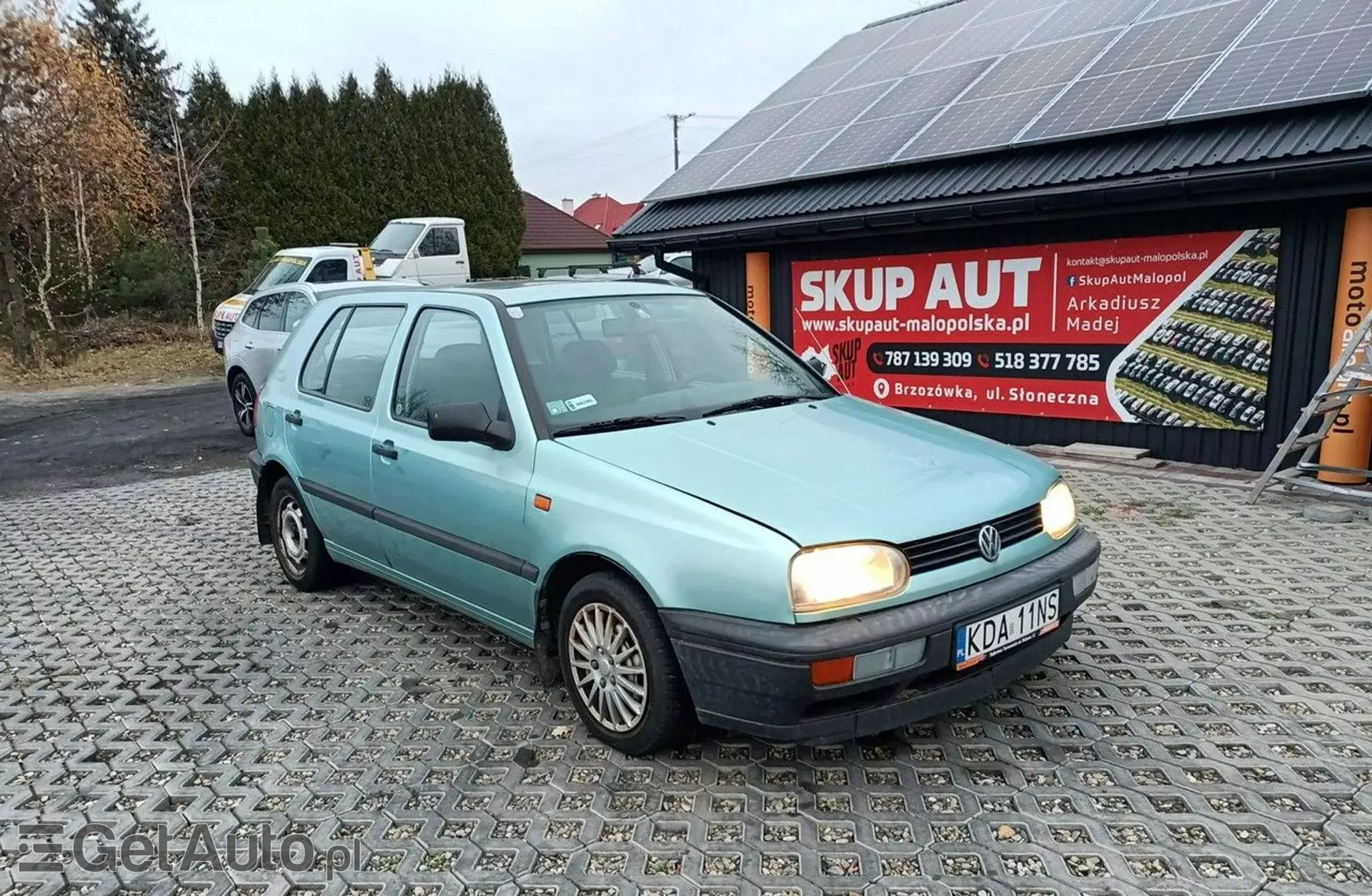 VOLKSWAGEN Golf 