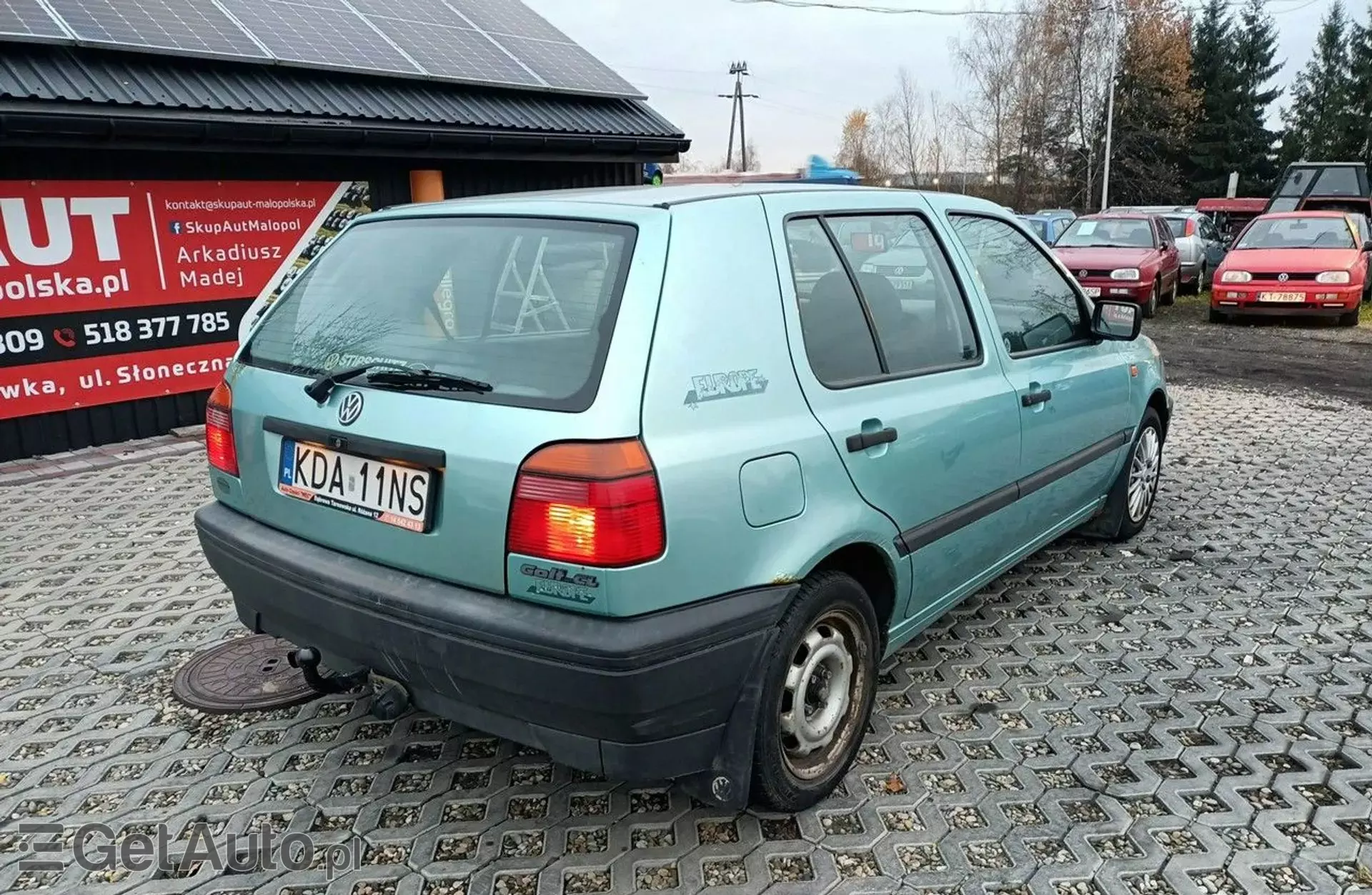 VOLKSWAGEN Golf 