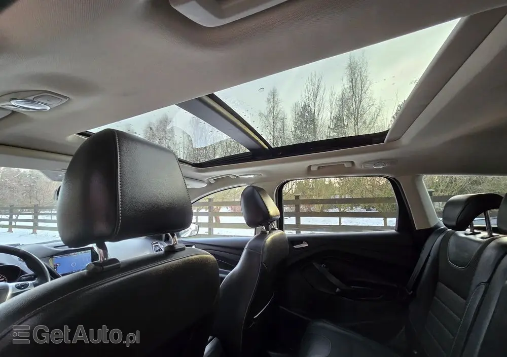 FORD Kuga 2.0 TDCi 2x4 Titanium