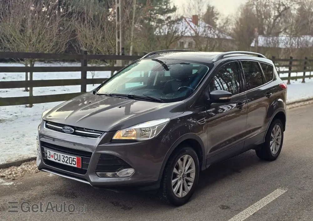 FORD Kuga 2.0 TDCi 2x4 Titanium