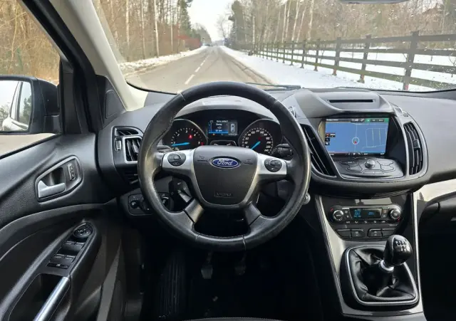 FORD Kuga 2.0 TDCi 2x4 Titanium
