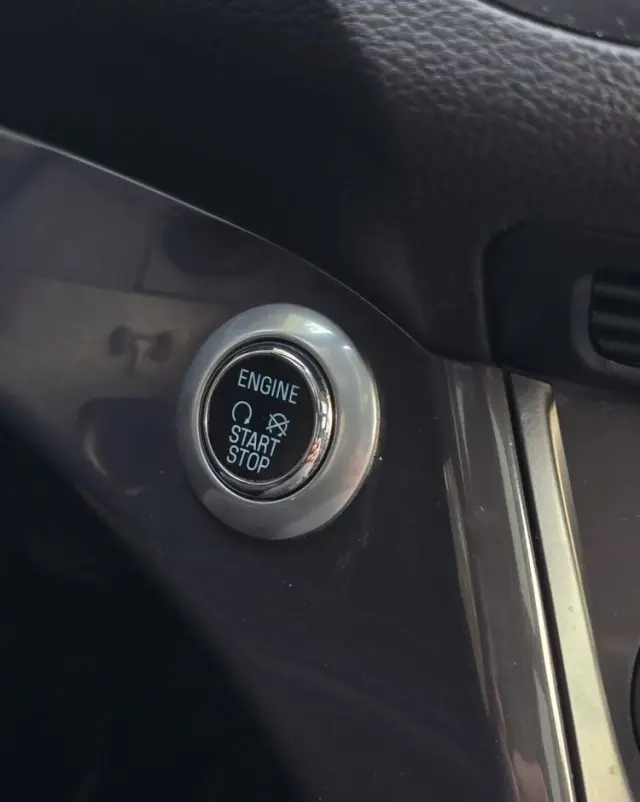 FORD Kuga 2.0 TDCi 2x4 Titanium