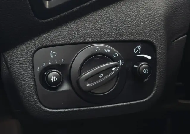 FORD Kuga 2.0 TDCi 2x4 Titanium