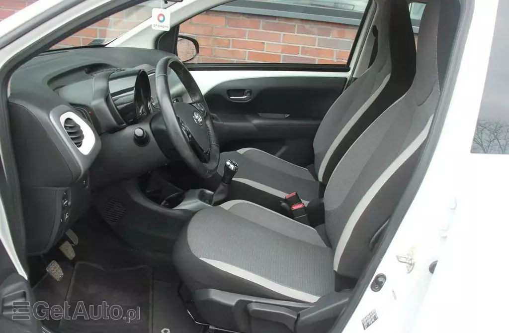 TOYOTA Aygo 