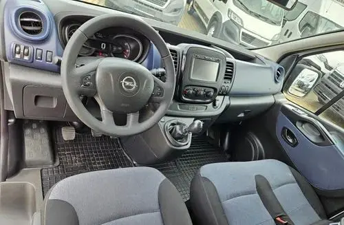 OPEL Vivaro 