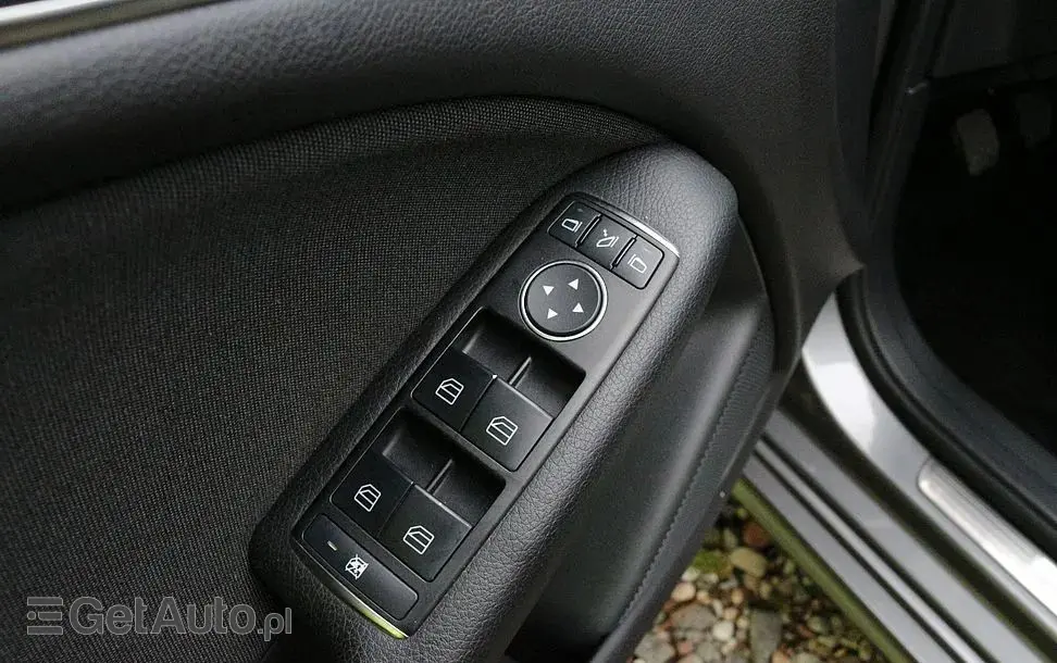 MERCEDES-BENZ Klasa B 180 CDI