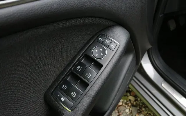 MERCEDES-BENZ Klasa B 180 CDI