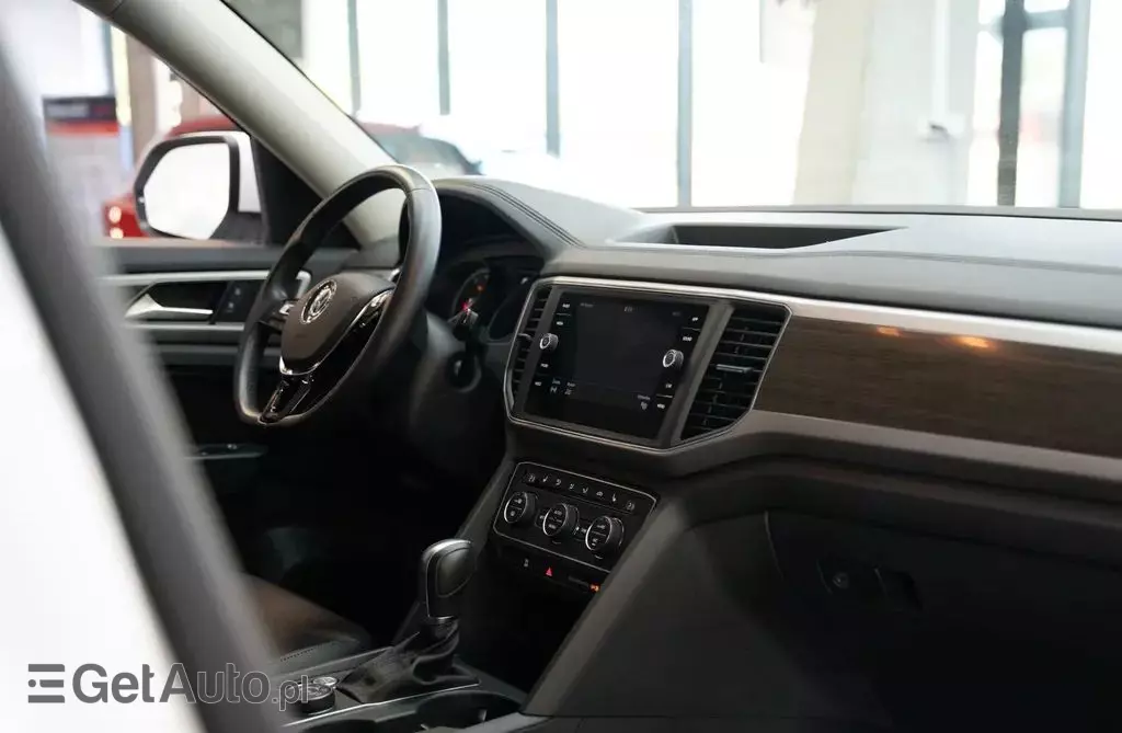 VOLKSWAGEN Atlas 