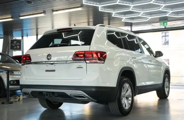 VOLKSWAGEN Atlas 