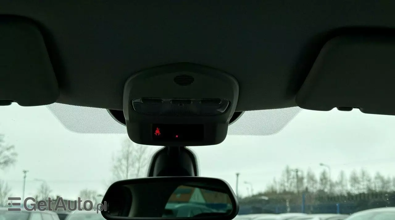 PEUGEOT 3008 2.0 HDi HYbrid4