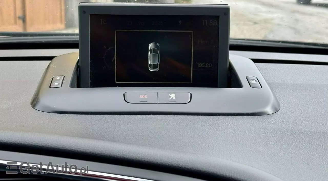 PEUGEOT 3008 2.0 HDi HYbrid4