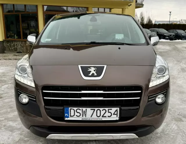 PEUGEOT 3008 2.0 HDi HYbrid4