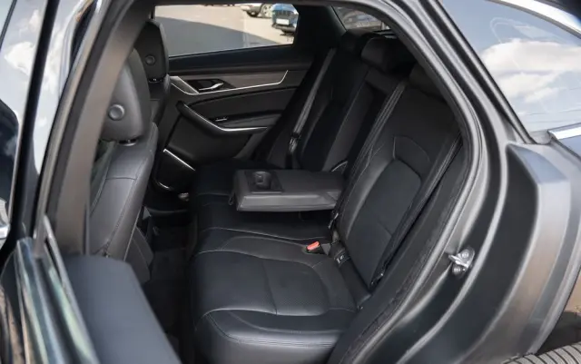 JAGUAR F-Pace D200 AWD R-Dynamic HSE