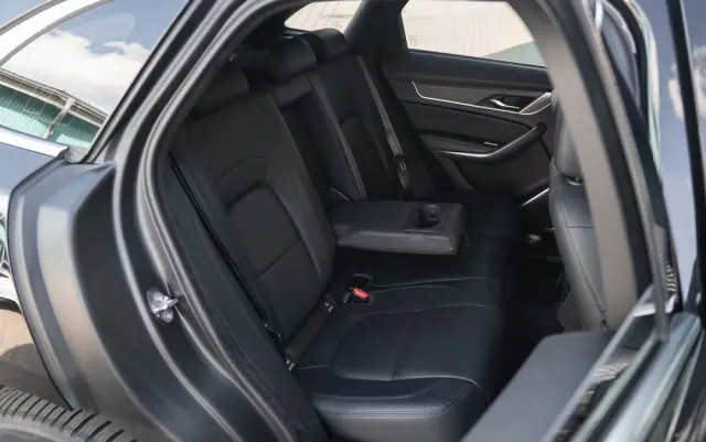 JAGUAR F-Pace D200 AWD R-Dynamic HSE
