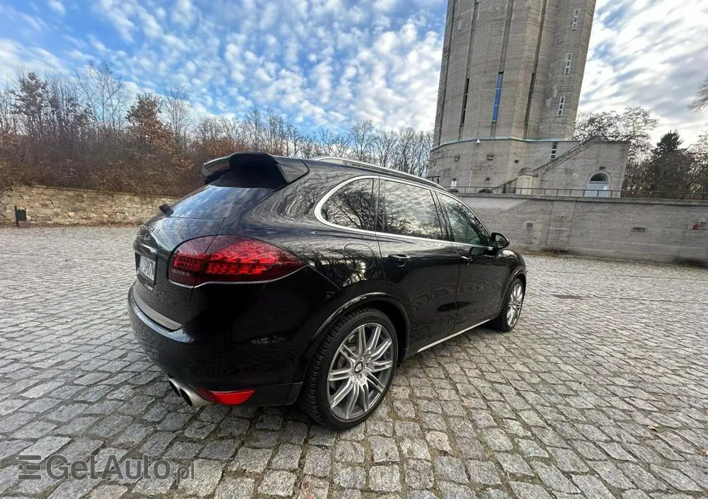PORSCHE Cayenne 