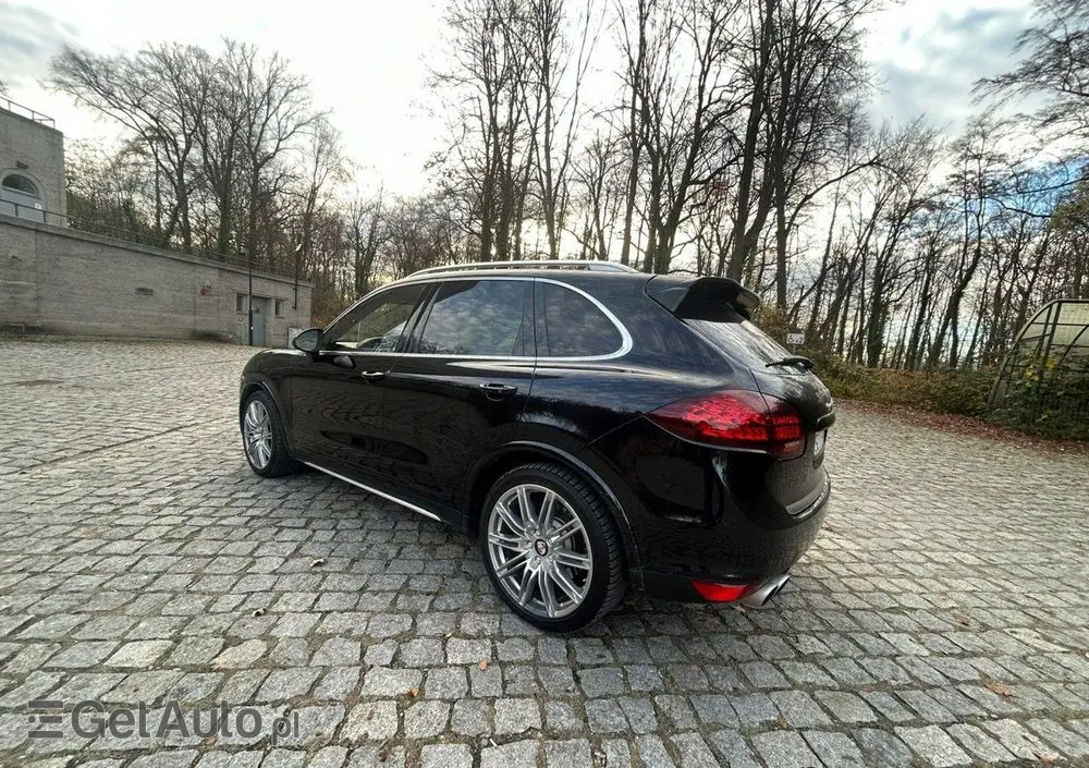 PORSCHE Cayenne 