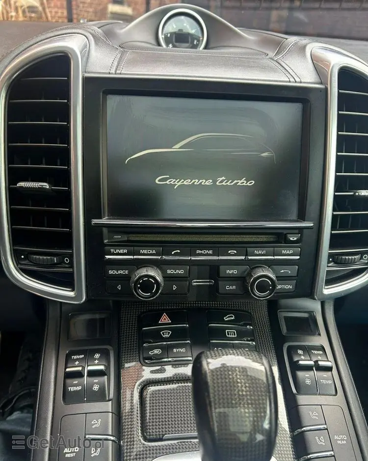 PORSCHE Cayenne 