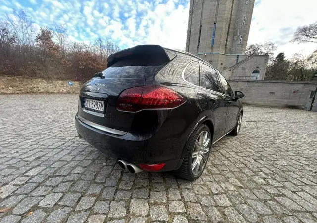 PORSCHE Cayenne 