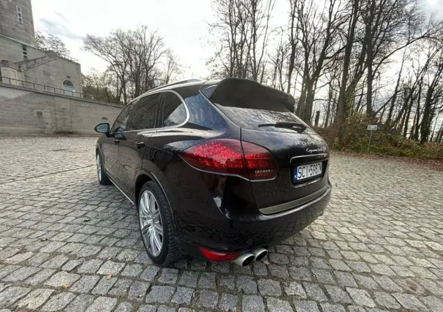 PORSCHE Cayenne 