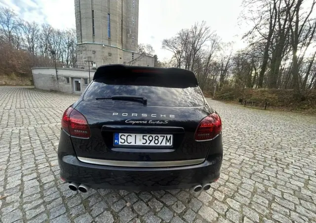 PORSCHE Cayenne 