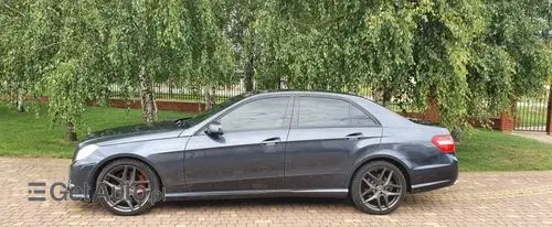 MERCEDES-BENZ Klasa E 