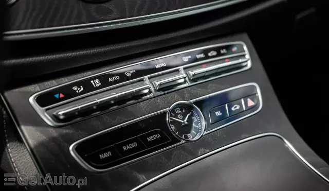 MERCEDES-BENZ Klasa E 