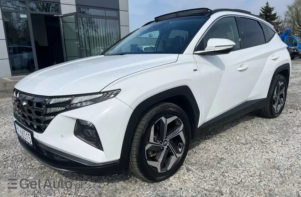 HYUNDAI Tucson 