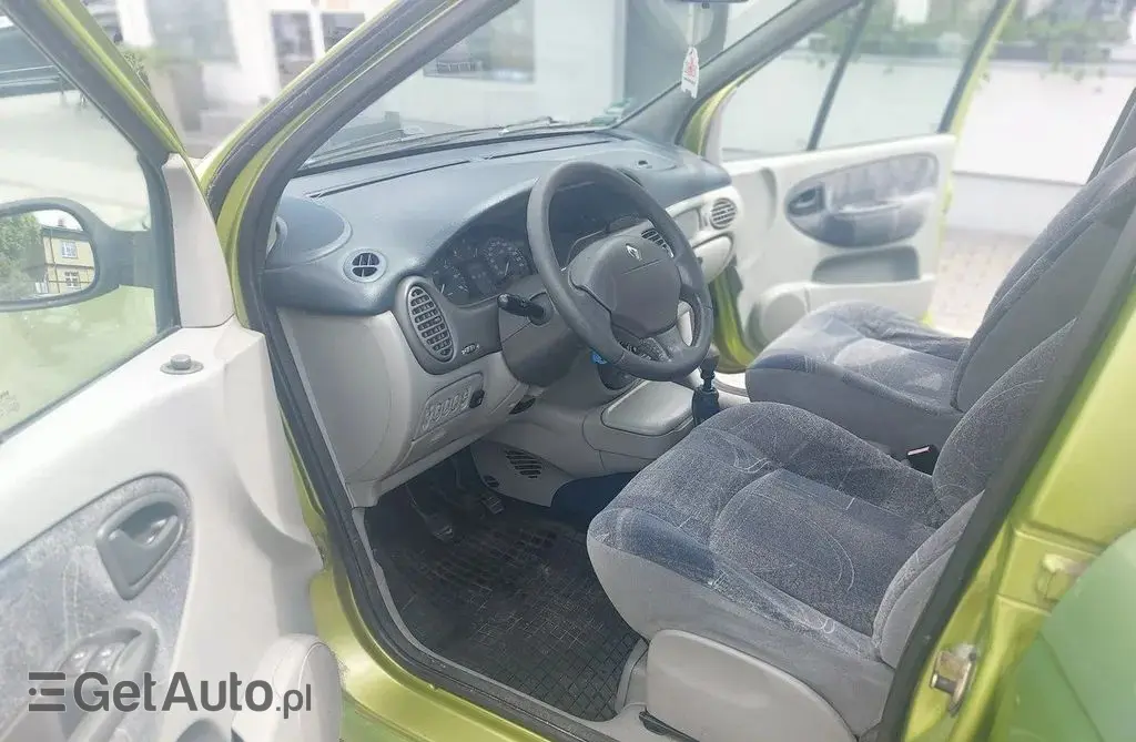 RENAULT Scenic 