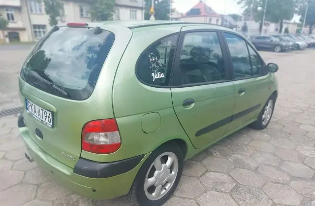 RENAULT Scenic 
