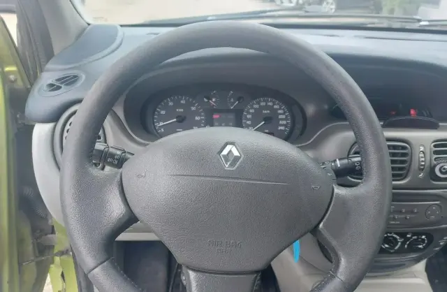 RENAULT Scenic 