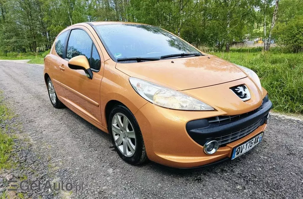PEUGEOT 207 
