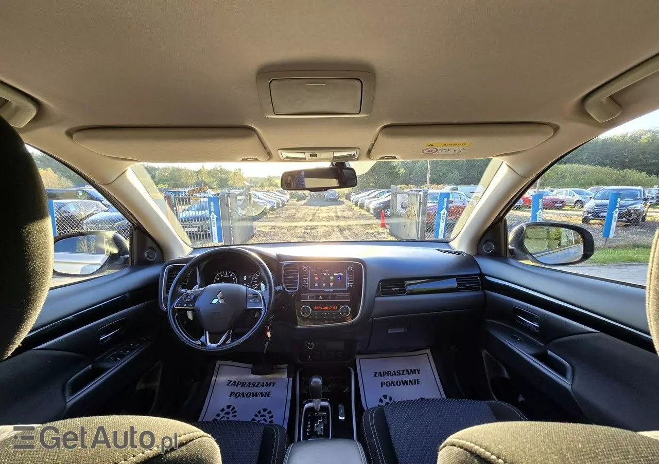 MITSUBISHI Outlander 2.0 2WD CVT Diamant Edition