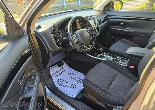 MITSUBISHI Outlander 2.0 2WD CVT Diamant Edition