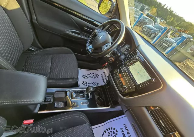 MITSUBISHI Outlander 2.0 2WD CVT Diamant Edition