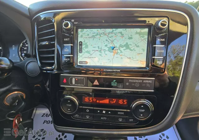 MITSUBISHI Outlander 2.0 2WD CVT Diamant Edition