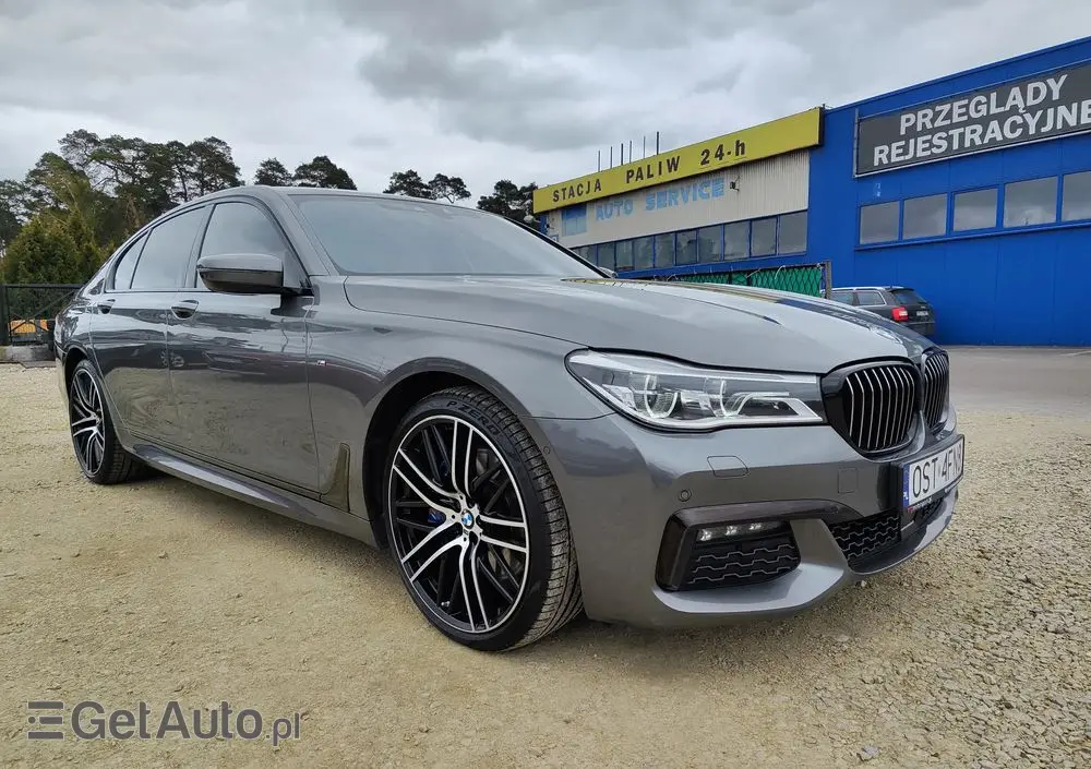 BMW Seria 7 740d xDrive sport