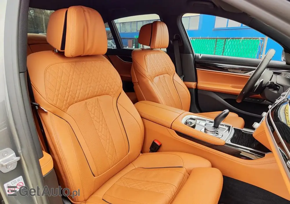 BMW Seria 7 740d xDrive sport