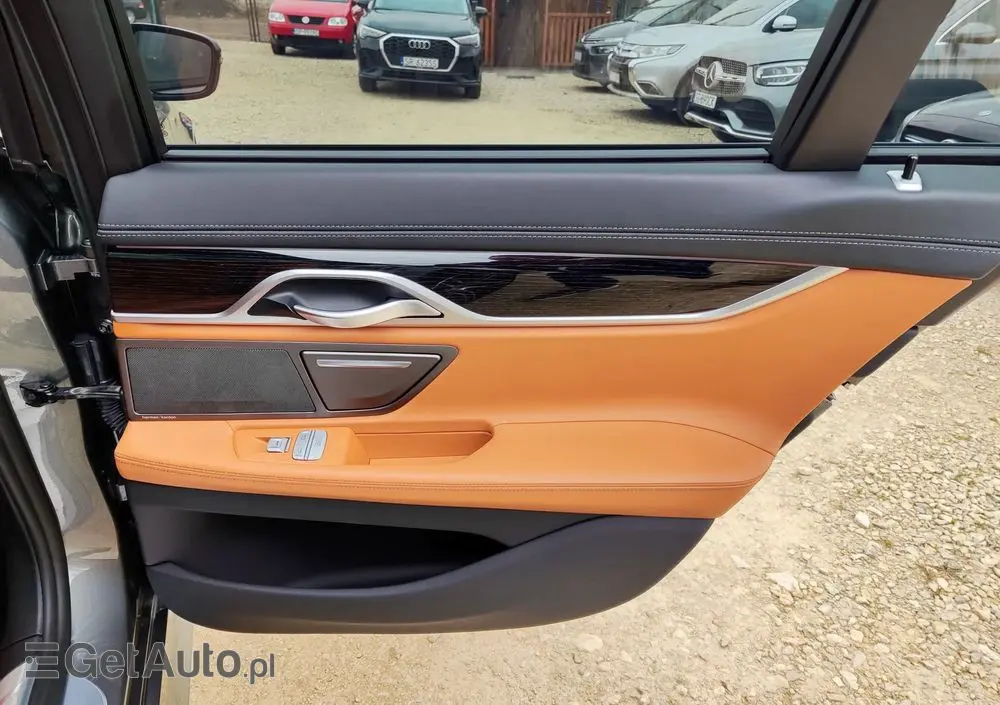 BMW Seria 7 740d xDrive sport