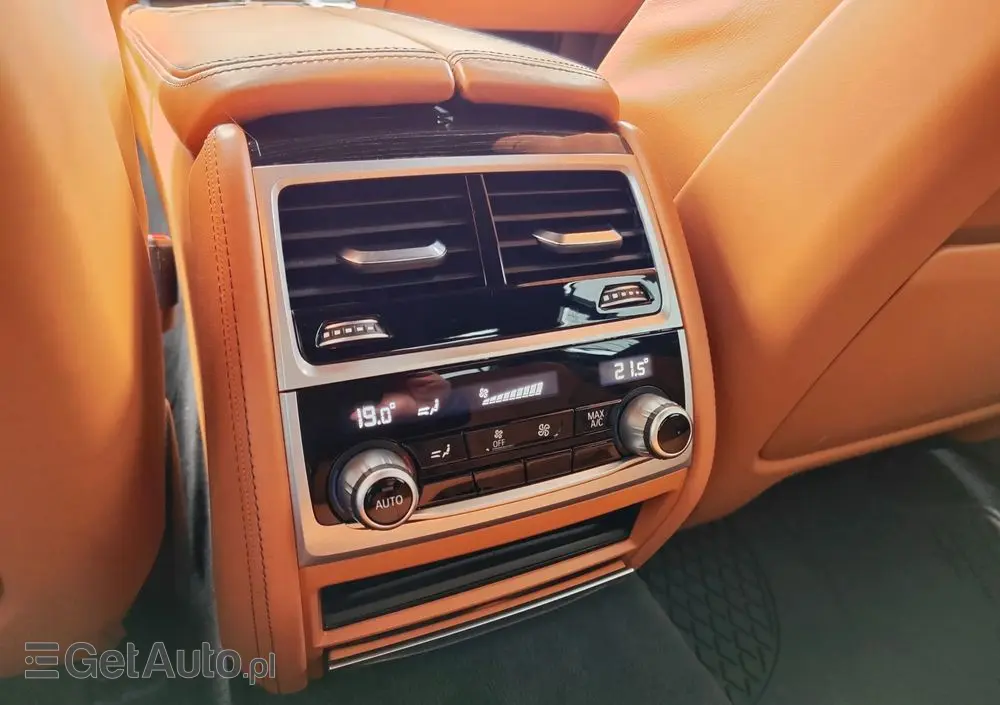 BMW Seria 7 740d xDrive sport