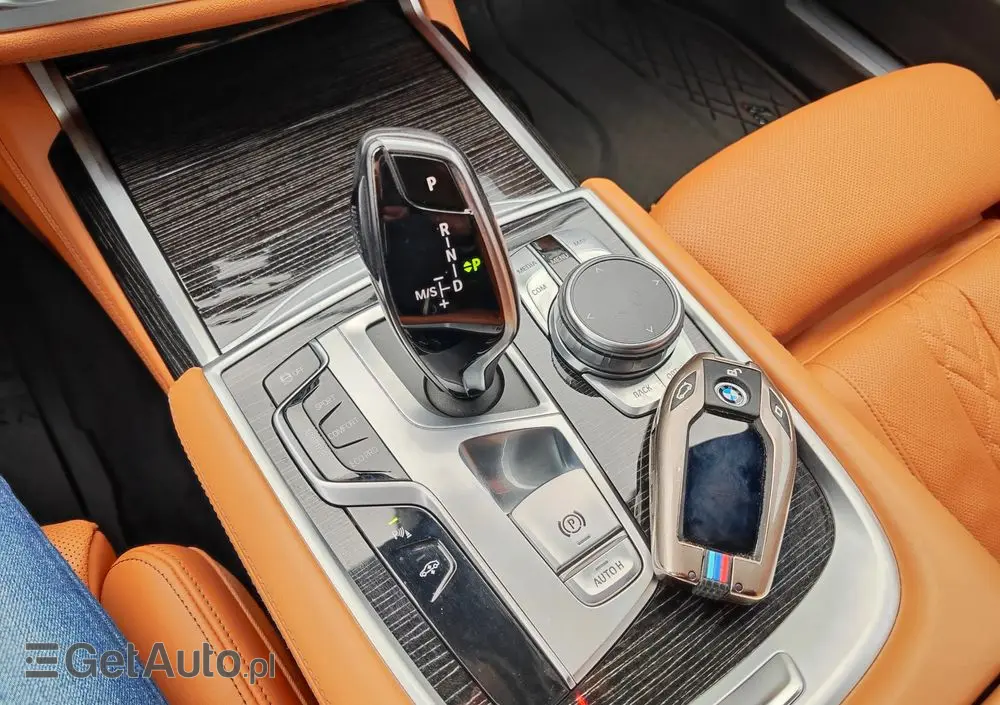 BMW Seria 7 740d xDrive sport
