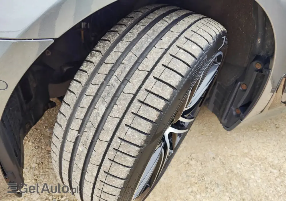 BMW Seria 7 740d xDrive sport