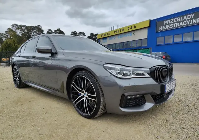 BMW Seria 7 740d xDrive sport